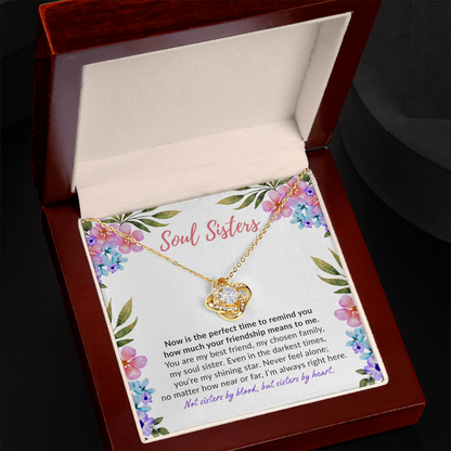 Soul sisters message card with yellow gold necklace in a luxury box.